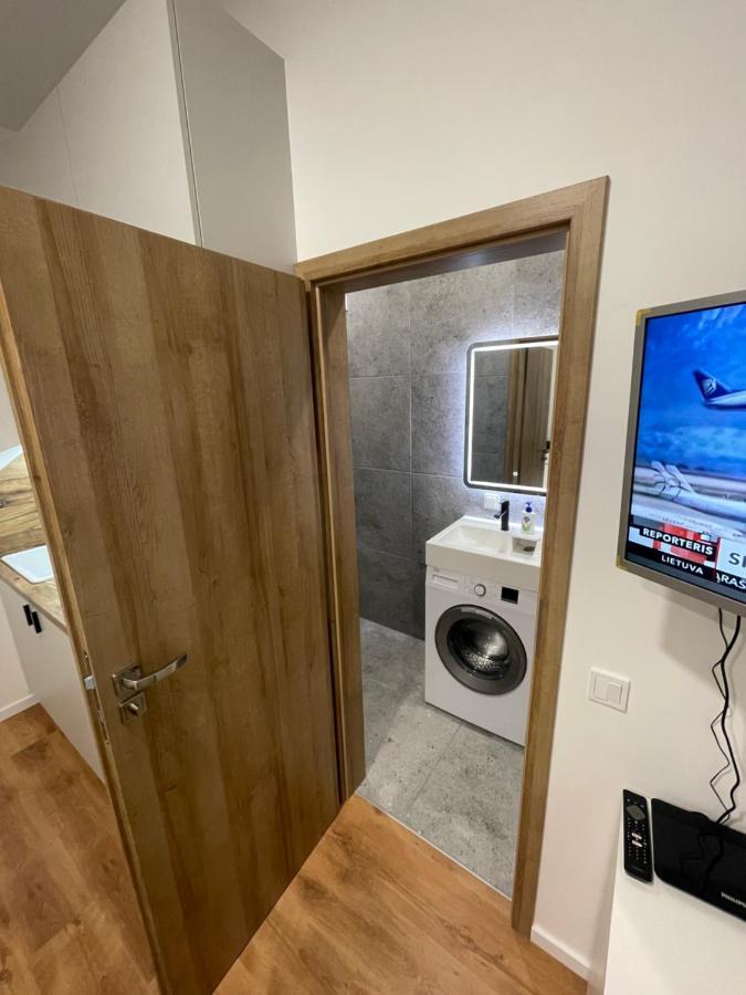 Airport Apartment 29 Self Check-In Free Parking Wilna Exterior foto