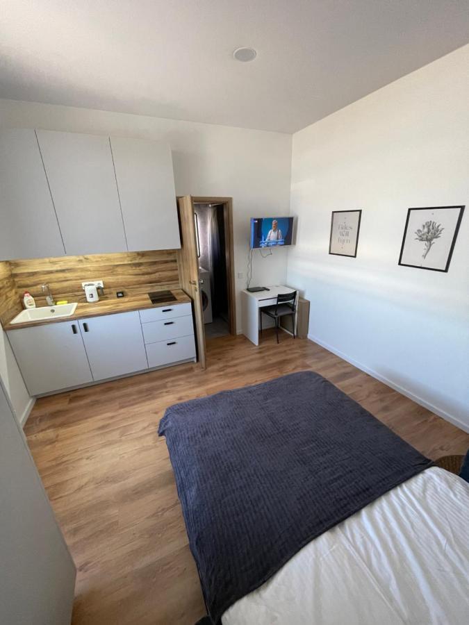 Airport Apartment 29 Self Check-In Free Parking Wilna Exterior foto